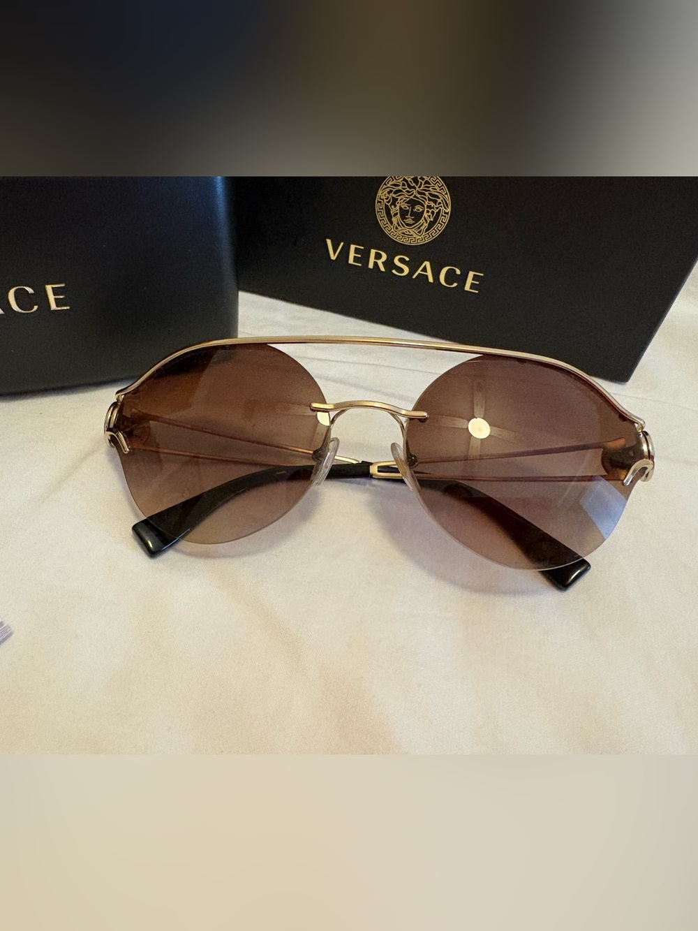Versace "Manifesto" collection - Women’s model 12526U (NWOT) - Picture 10 of 10